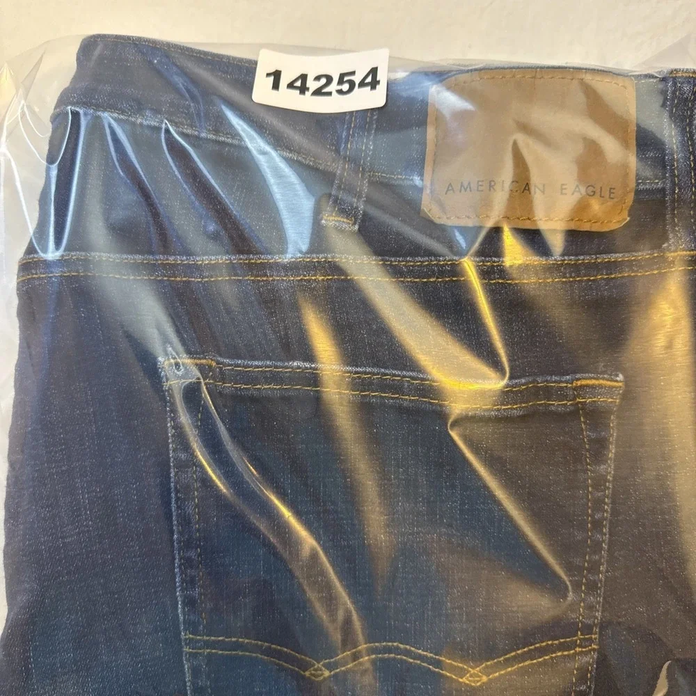 American Eagle Men's Next Level Flex Slim Straight Denim Blue Jeans Size: 38/32